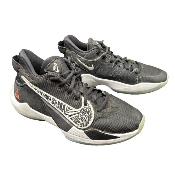 Nike Other - Nike Zoom Freak 2 Giannis Youth Size 4.5 Black White Basketball Shoes CN8574